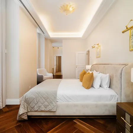 Apartment Whome Timeless Luxury In Historical Center *