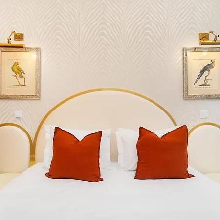 아파트 Whome Timeless Luxury In Historical Center